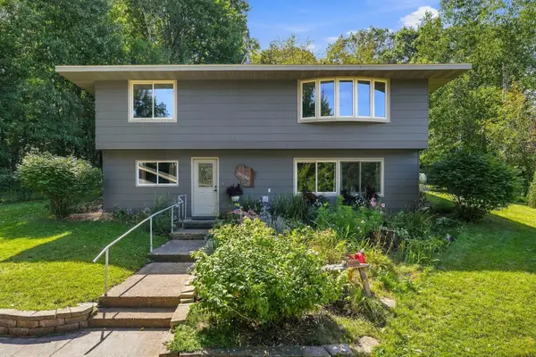 127 Ponderosa Road, River Falls, WI 54022