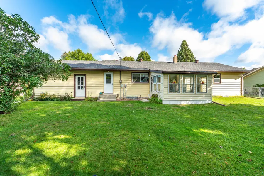 101 W Hillside Avenue, Fergus Falls, MN 56537 - #2