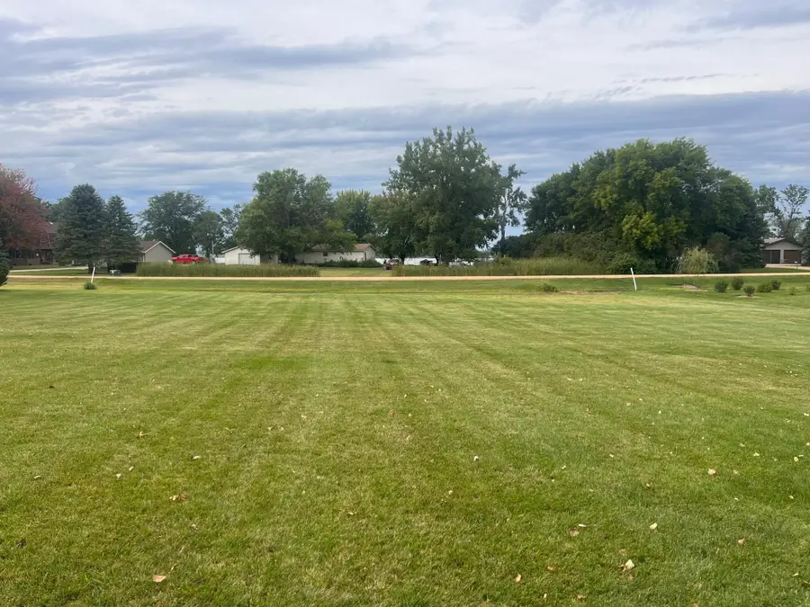 1630 Edgewater Drive E, Lake Benton, MN 56149 - #2
