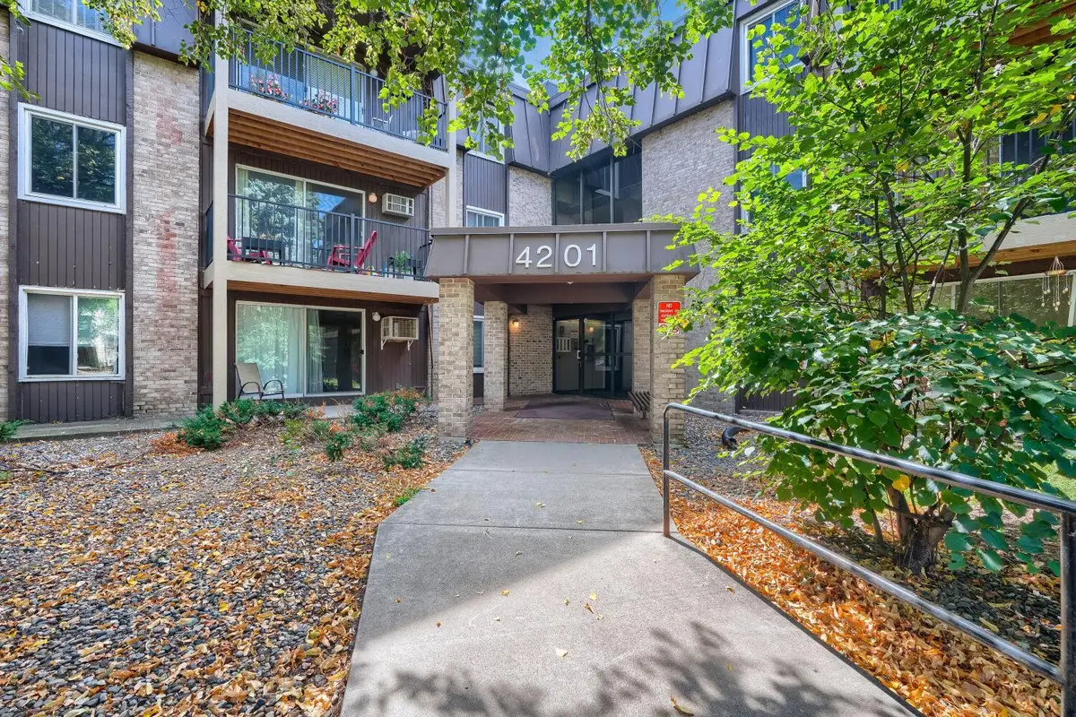 4201 Lakeside Avenue N #302, Brooklyn Center, MN 55429 - #1