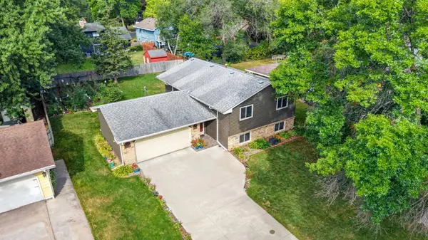 11440 Jonquil Street Nw, Coon Rapids, MN 55433