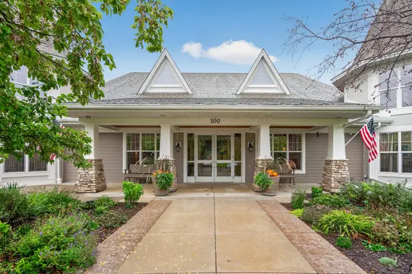 100 Clydesdale Trail #205, Medina, MN 55340