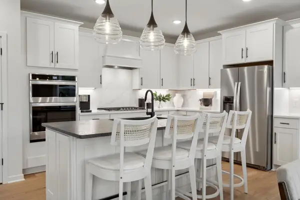 10396 Griffin Avenue S, Cottage Grove, MN 55016