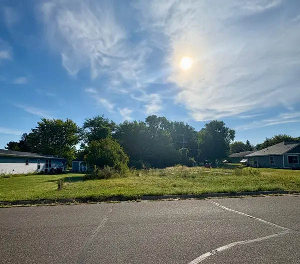 305 12th Street Sw, Little Falls, MN 56345