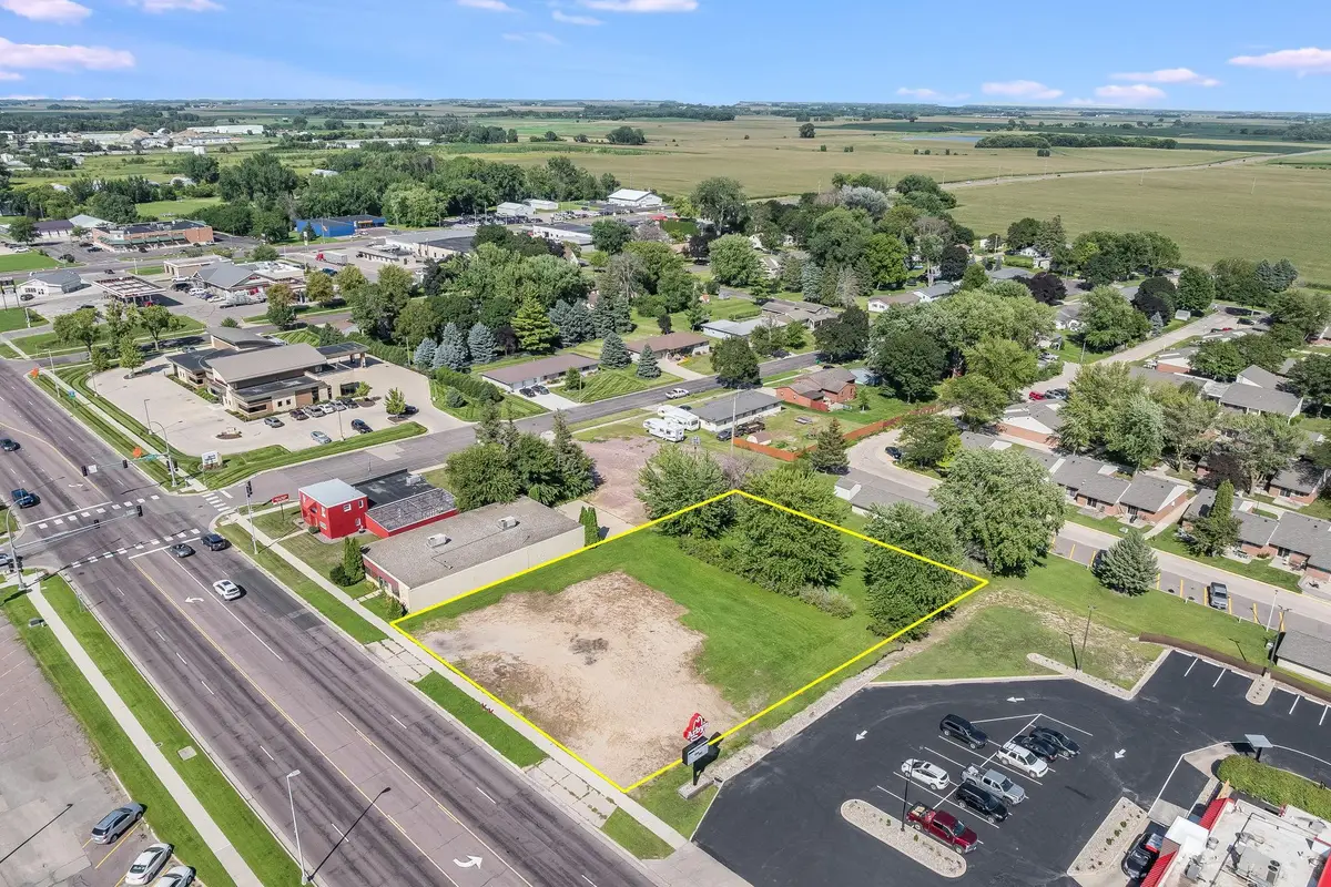 415 S State Street, Fairmont, MN 56031 - #1
