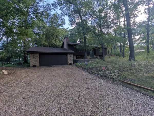 185 Bevins Lane, Mahtomedi, MN 55115