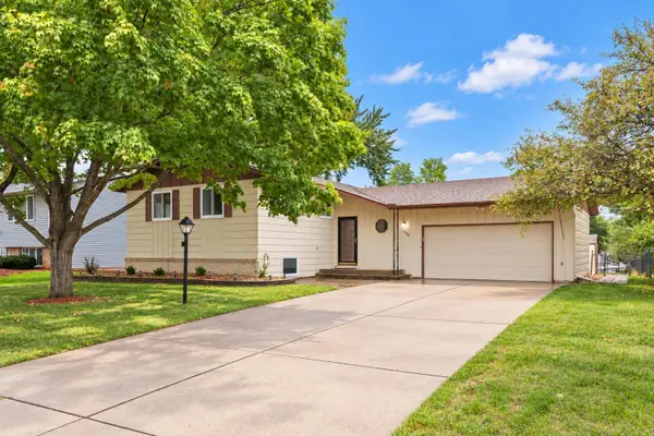 1326 21st Street W, Hastings, MN 55033