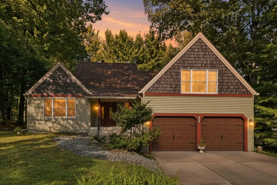619 Birchwood Avenue, White Bear Lake, MN 55110 - #2
