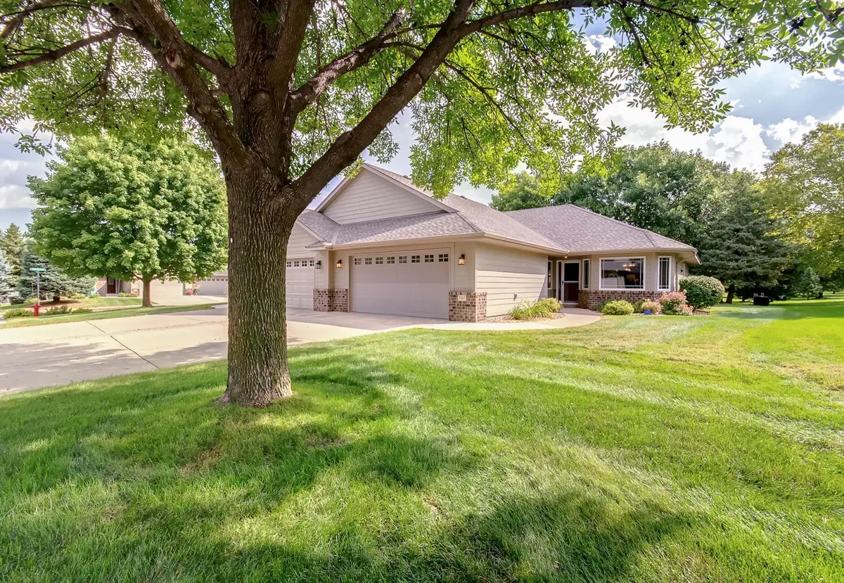 1105 Freedom Avenue Ne, New Prague, MN 56071 - #1