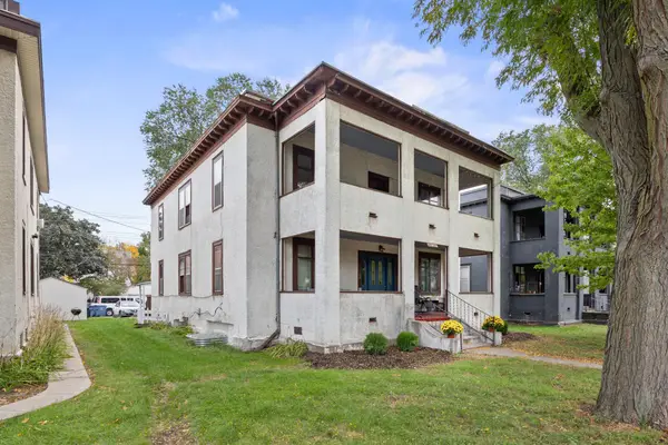 3831 Grand Avenue S, Minneapolis, MN 55409