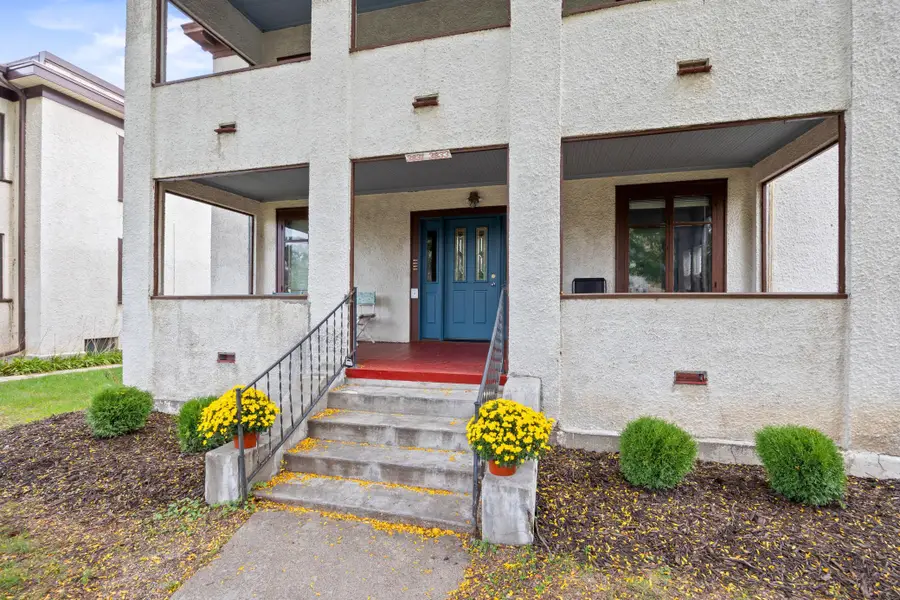 3831 Grand Avenue S, Minneapolis, MN 55409 - #3