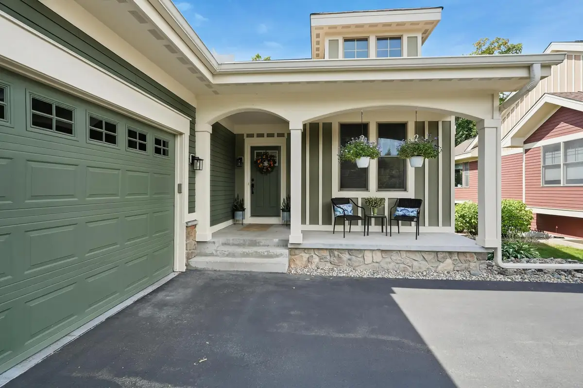 4033 Heritage Lane Se, Prior Lake, MN 55372 - #1