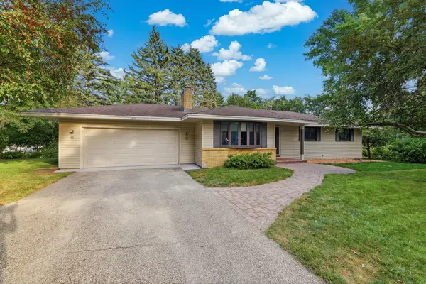 10133 Johnson Circle, Bloomington, MN 55437
