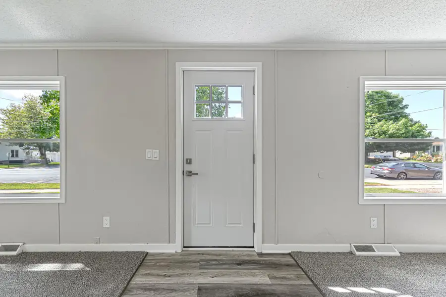 104 Central Avenue S, Dodge Center, MN 55927 - #3