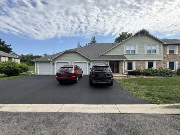 5135 Balmoral Lane, Bloomington, MN 55437
