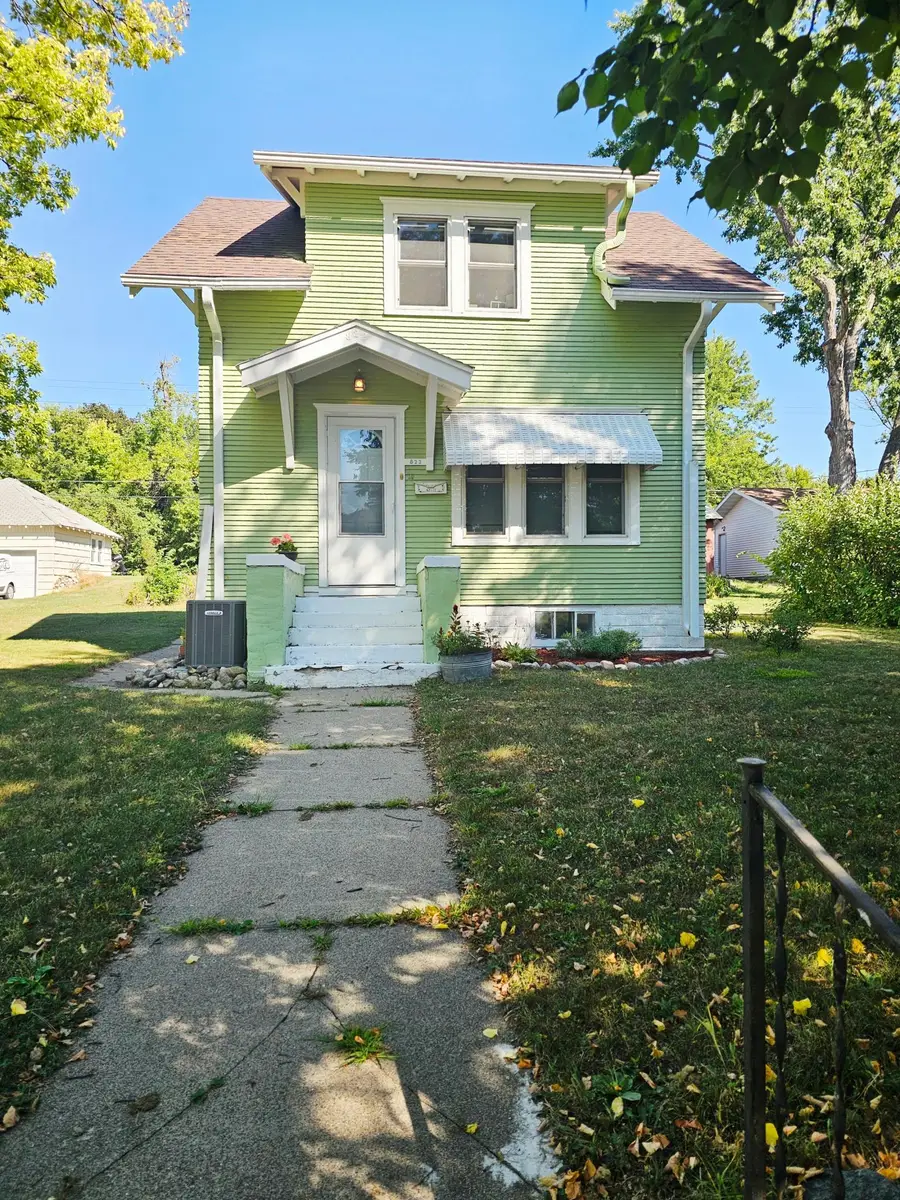 822 4th Avenue, Madison, MN 56256 - #2