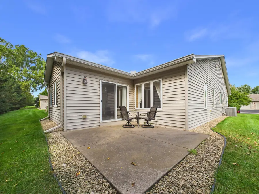 920 Evergreen Court, Vadnais Heights, MN 55127 - #2