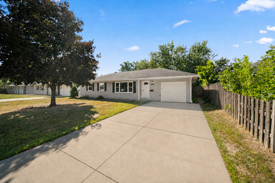6809 Dudley Avenue N, Crystal, MN 55428 - #2