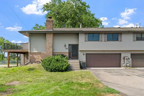 4112 Sylvia Lane S, Shoreview, MN 55126