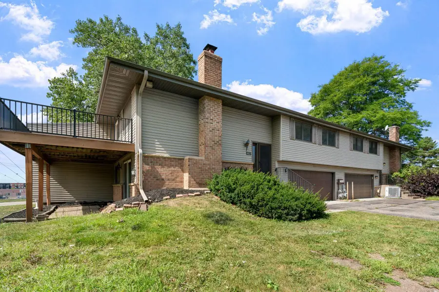 4112 Sylvia Lane S, Shoreview, MN 55126 - #3