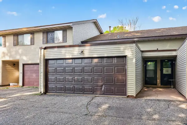9091 207th Street W, Lakeville, MN 55044