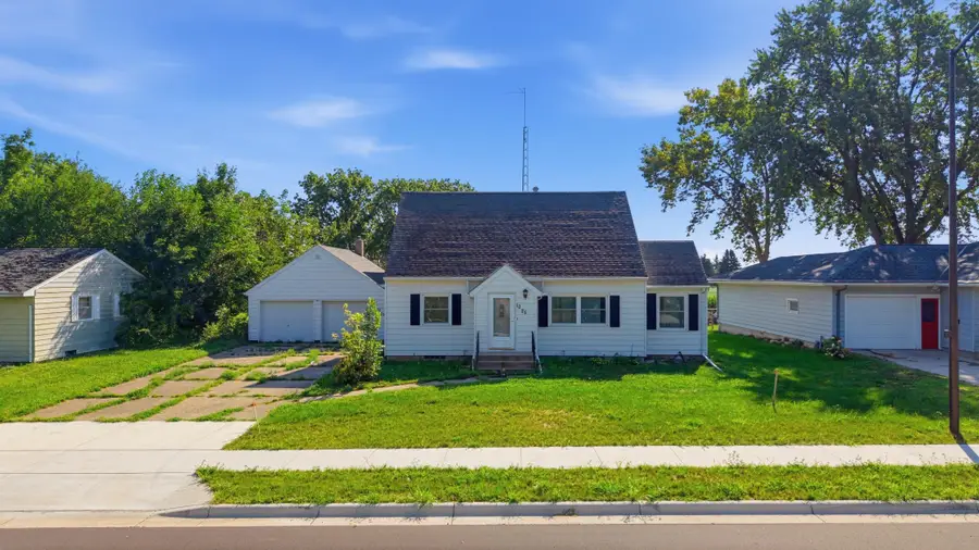 1025 7th Street S, Saint James, MN 56081 - #2