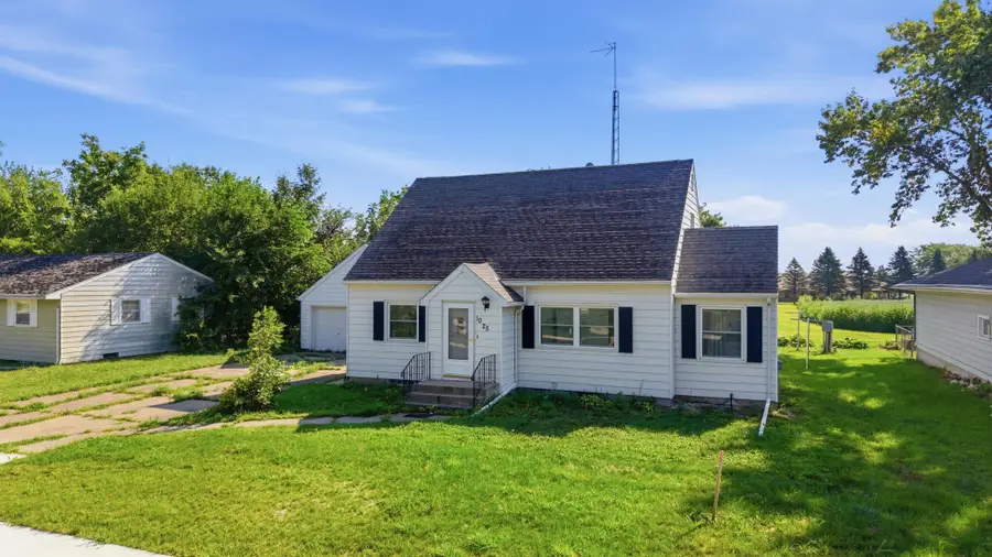 1025 7th Street S, Saint James, MN 56081 - #3