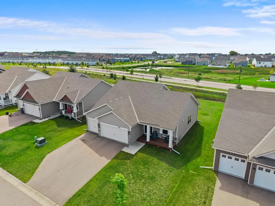 1836 Fields Drive, Carver, MN 55315 - #2