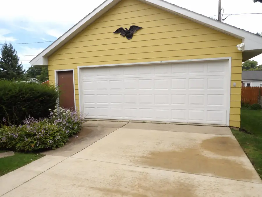 1802 3rd Avenue Nw, Austin, MN 55912 - #2