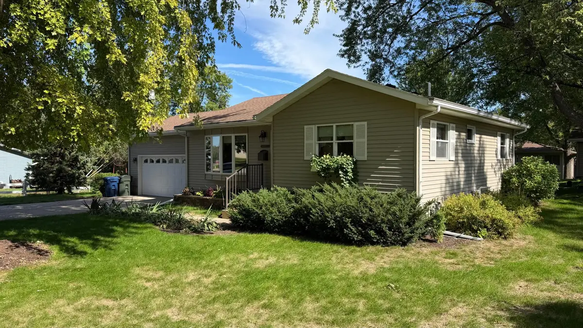 819 S Martin Street, Fergus Falls, MN 56537 - #1
