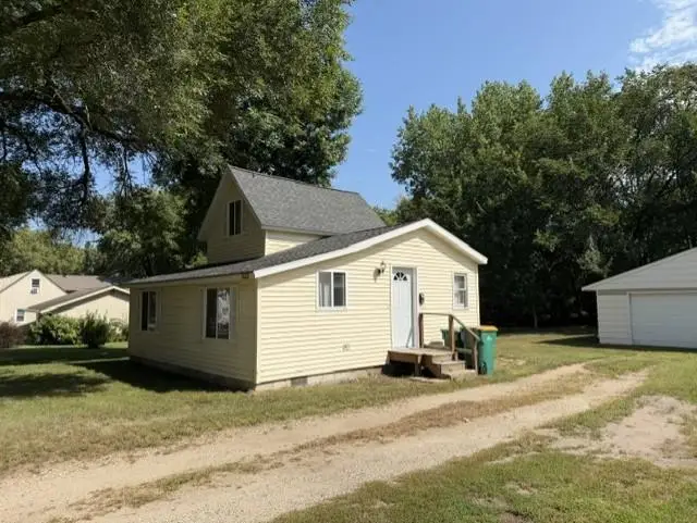 323 S Donnelly Avenue, Litchfield, MN 55355 - #1