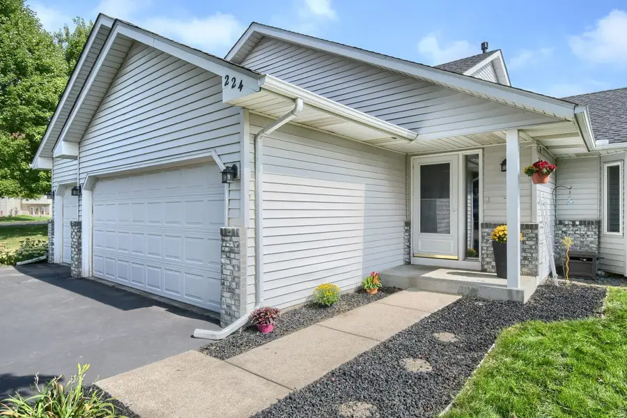 224 Pendryn Hill Bay, Woodbury, MN 55125 - #2