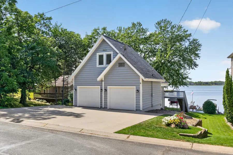 2937 Lake Shore Avenue, Maple Plain, MN 55359 - #2
