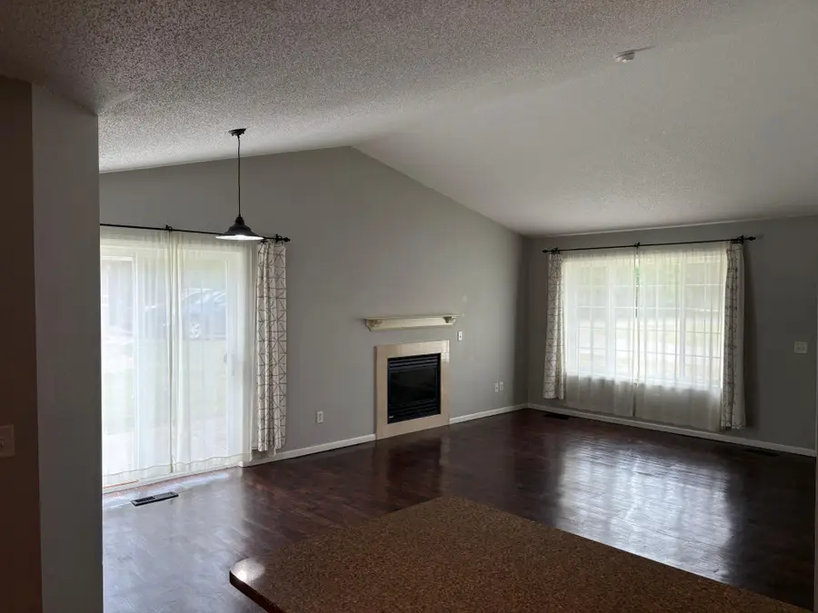 264 1st Street Se #8, Avon, MN 56310 - #3