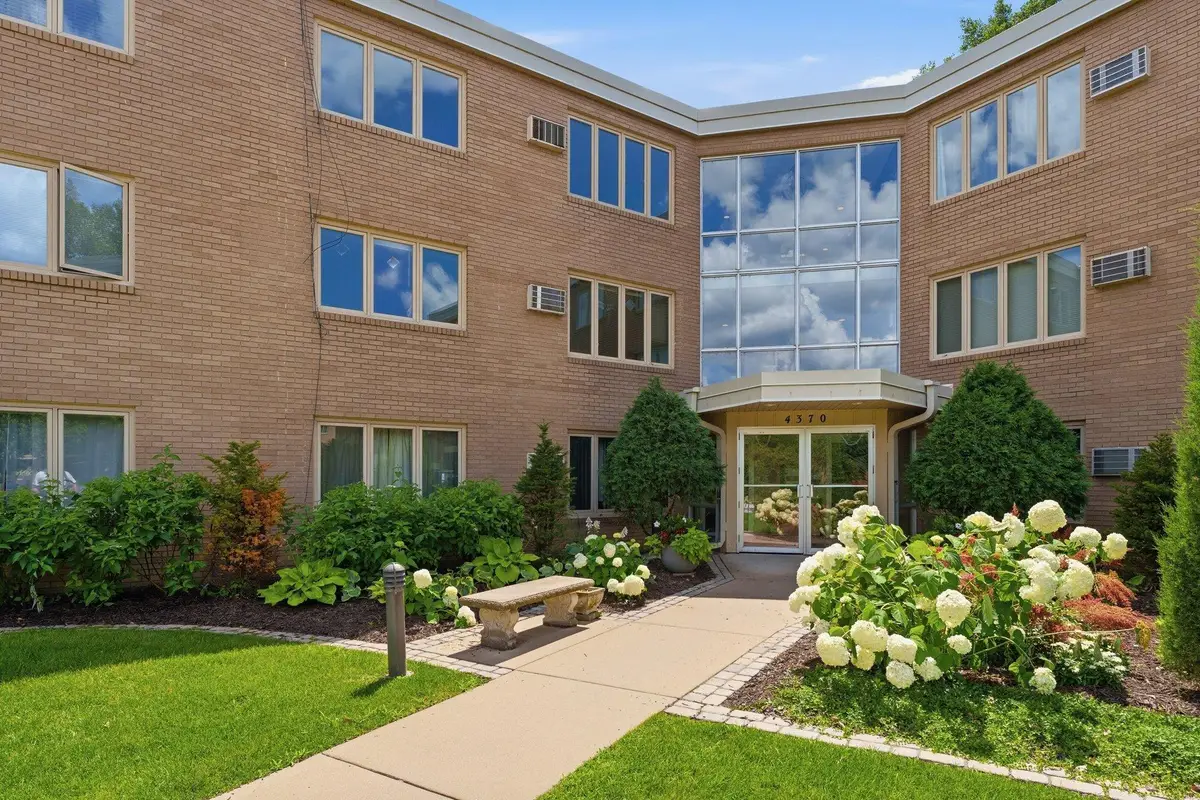 4370 Brookside Court #302, Edina, MN 55436 - #1