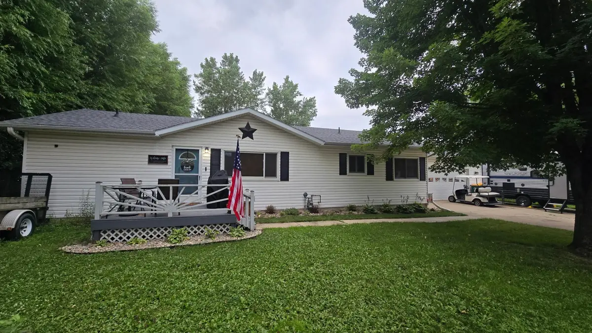 197 2nd Street Ne, Clarks Grove, MN 56016 - #1