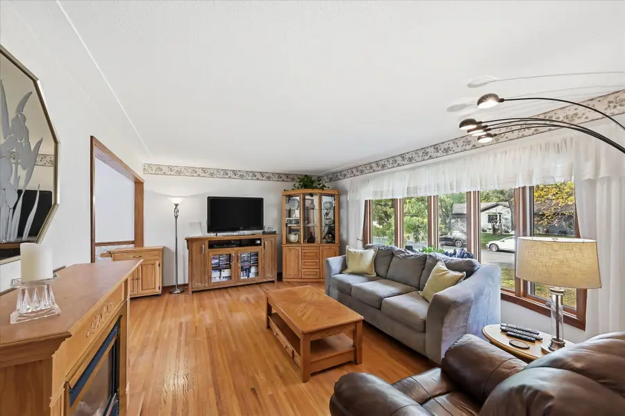 7439 Concerto Curve Ne, Fridley, MN 55432 - #3
