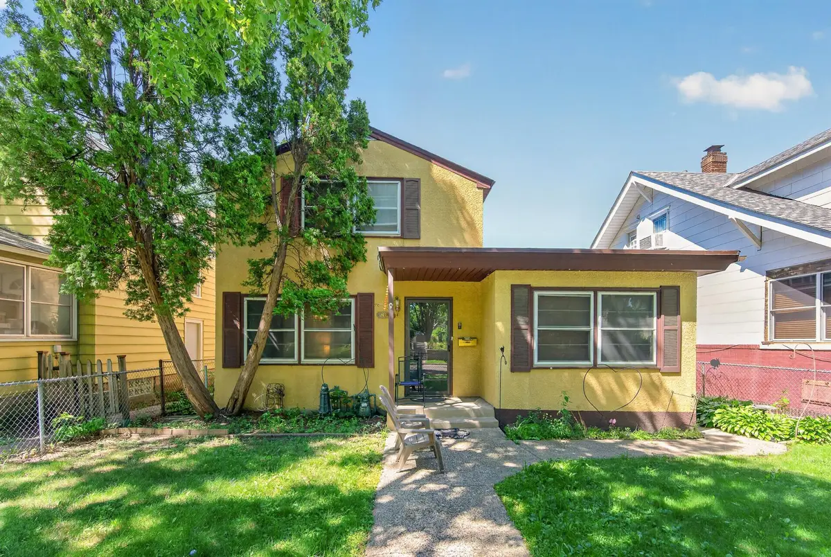 813 Minnehaha Avenue W, Saint Paul, MN 55104 - #1