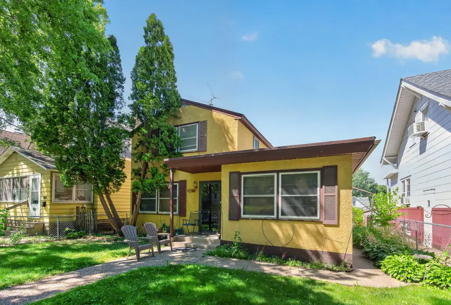 813 Minnehaha Avenue W, Saint Paul, MN 55104 - #2