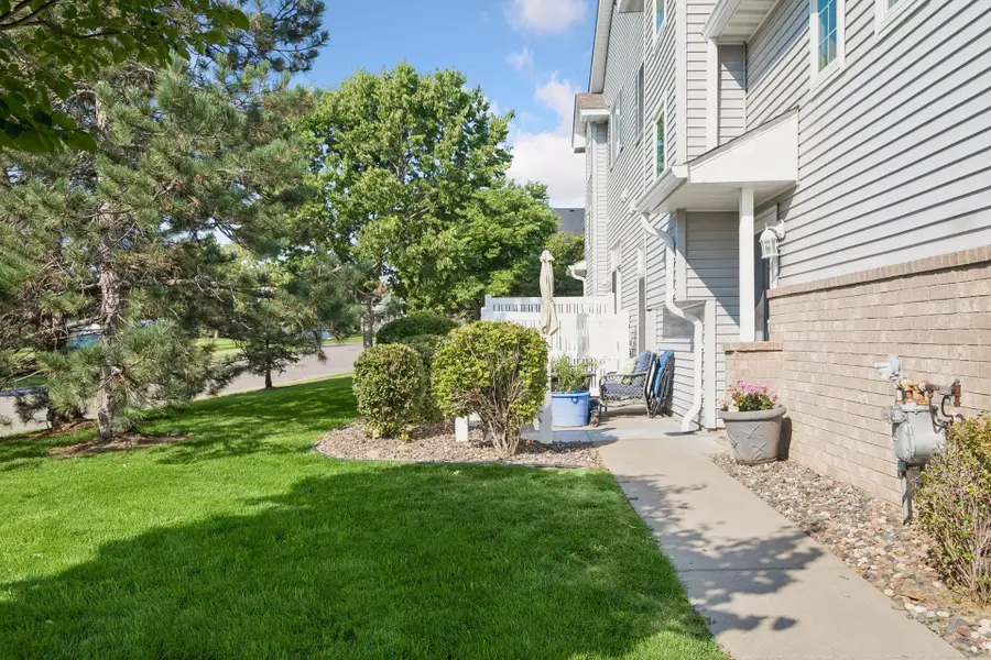 3027 Juniper Lane #E, Woodbury, MN 55125 - #3