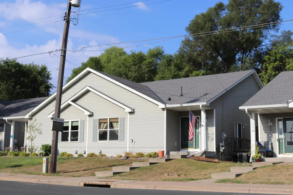 215 9th Avenue N, South Saint Paul, MN 55075 - #1
