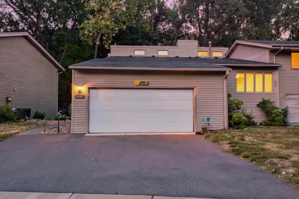 1583 S Bavarian Pass, Fridley, MN 55432
