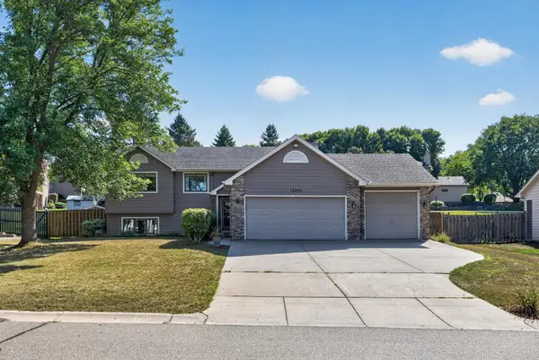 13755 94th Avenue N, Maple Grove, MN 55369