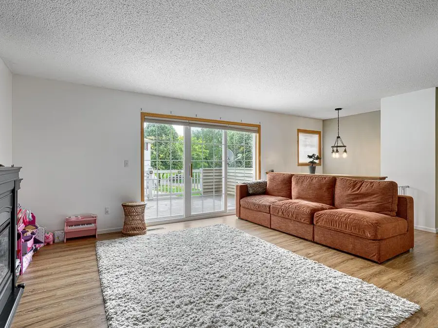 336 Gironde Court, Woodbury, MN 55125 - #2