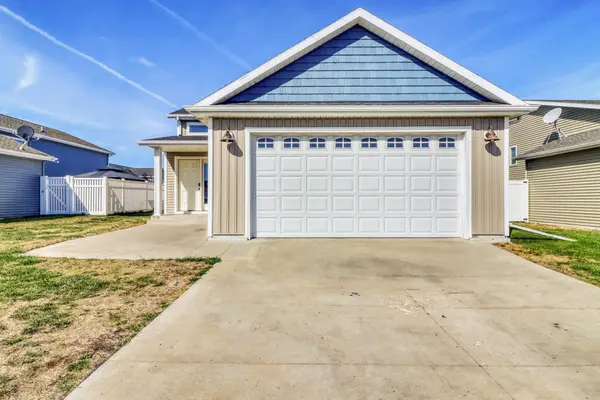 5739 61st Street S, Fargo, ND 58104