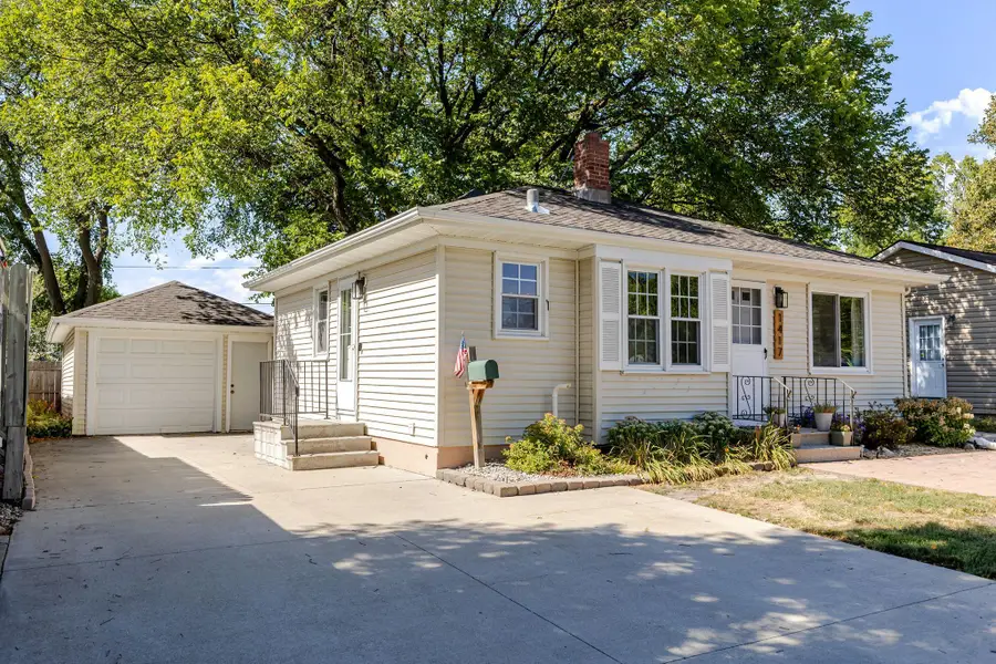 1417 14th Street S, Fargo, ND 58103 - #2