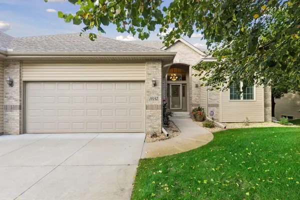 10162 Chestnut Circle N, Brooklyn Park, MN 55443
