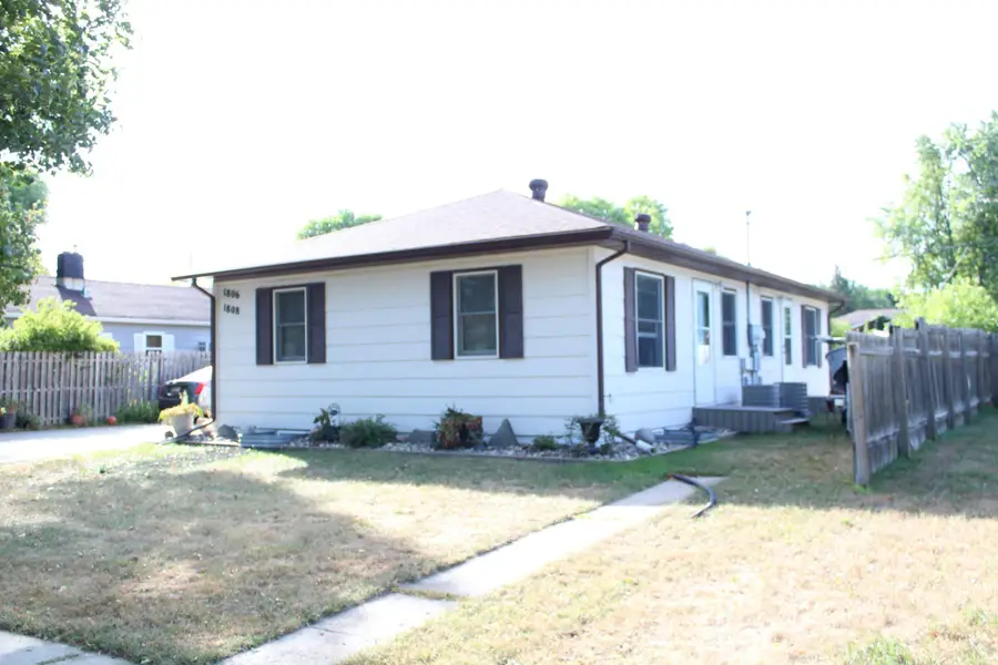 1806-1808 S 8th Avenue S, Fargo, ND 58103 - #2