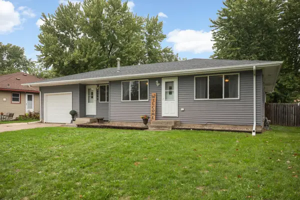 406 18th Street W, Hastings, MN 55033