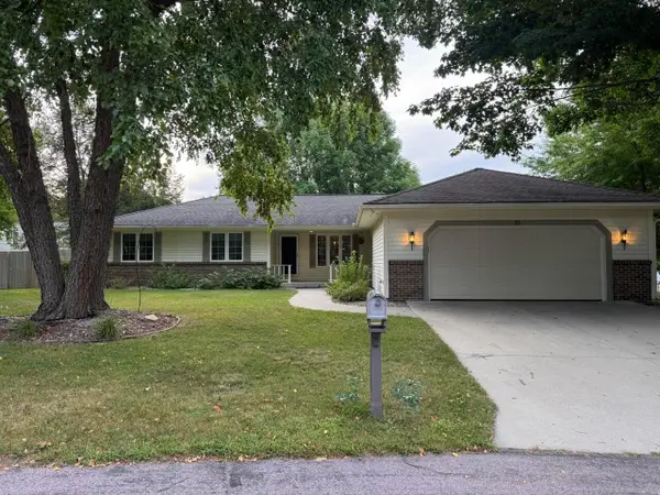 15 Caroletta Court, Mankato, MN 56001